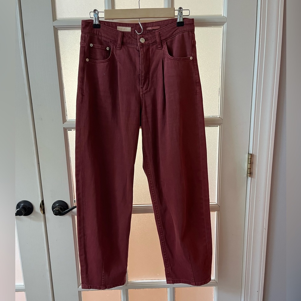 Anthropologie maroon pants. Barrel leg, great condition barely worn. Sample Jean
